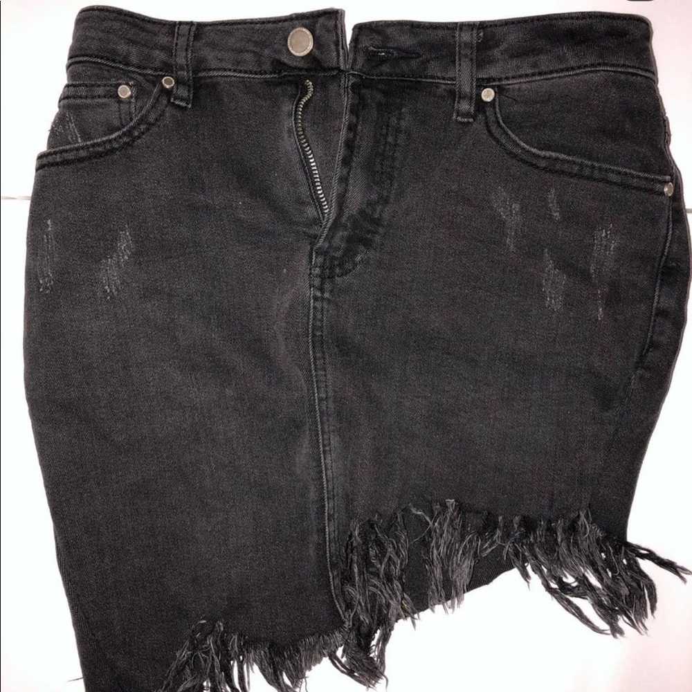 Black denim wash skirt